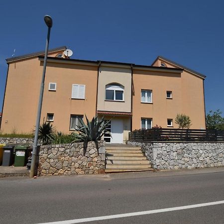 Apartment Lucy Малинска Екстериор снимка