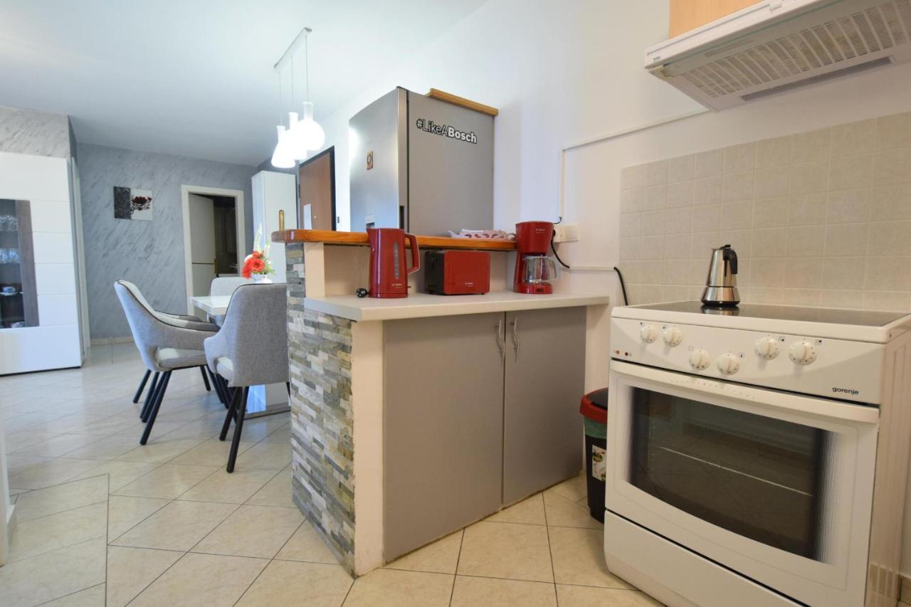Apartment Lucy Малинска Екстериор снимка