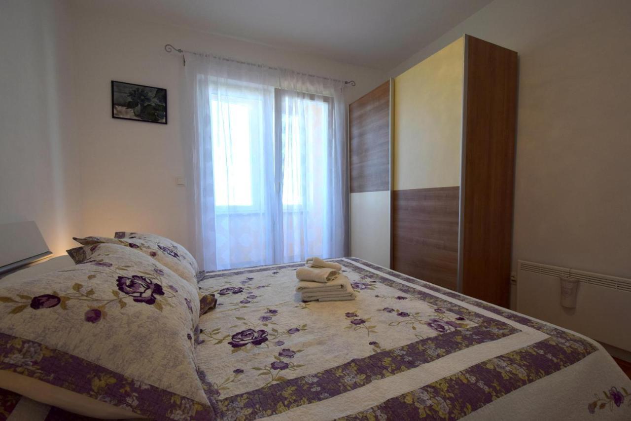 Apartment Lucy Малинска Екстериор снимка